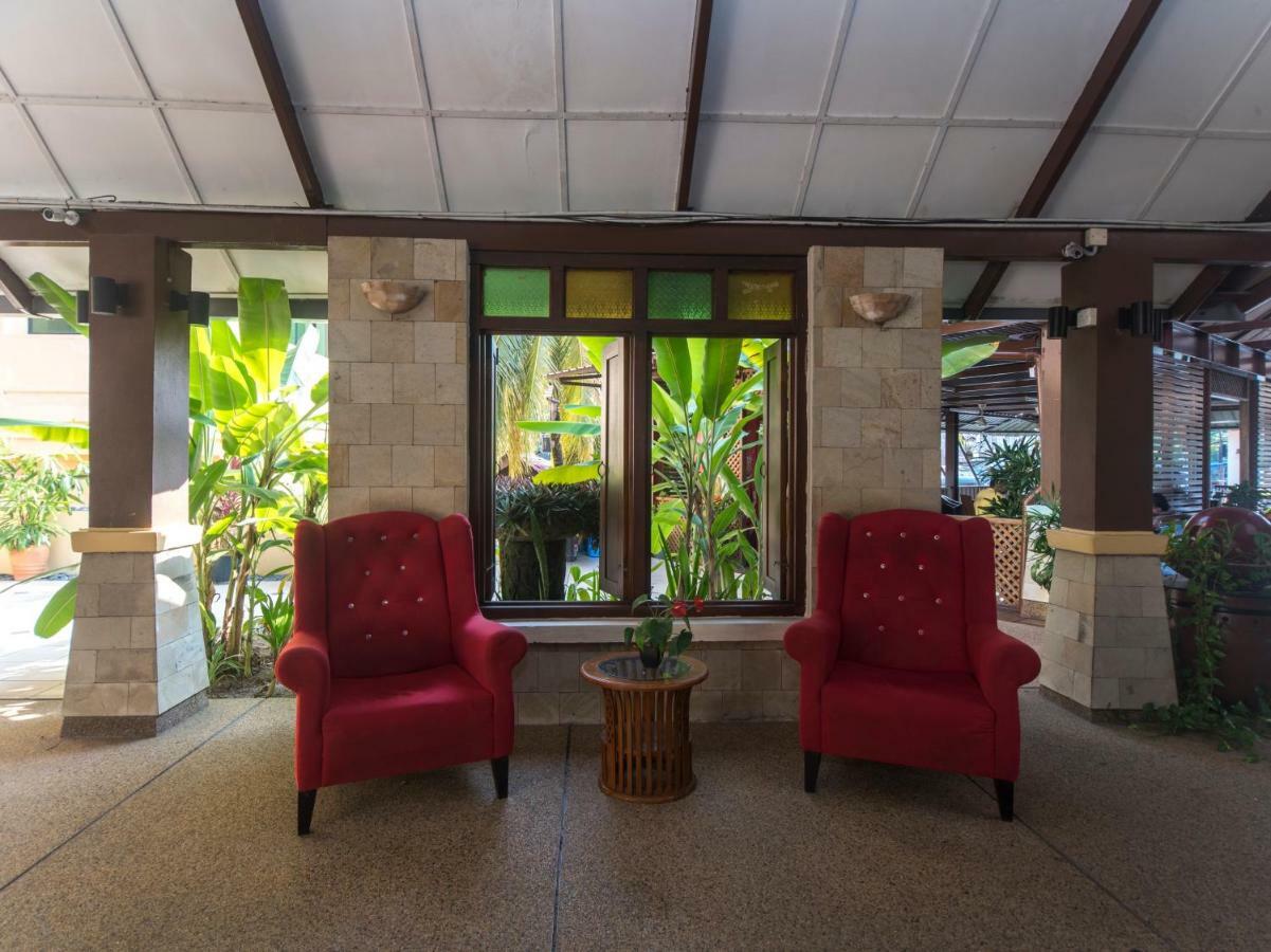 Oyo 1149 Feringghi Hotel Batu Ferringhi Exterior photo